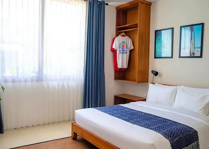 Lay Day Party And Surf Hostel Uluwatu Хостел Улувату